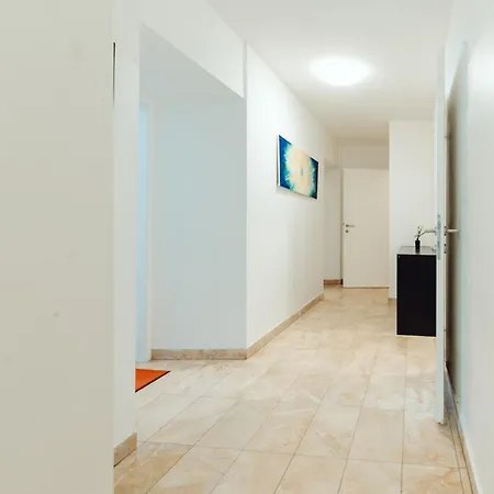Lilians Modern In Historical Citycenter *
