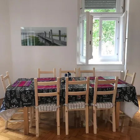 Appartement Lilians Modern In Historical Citycenter *