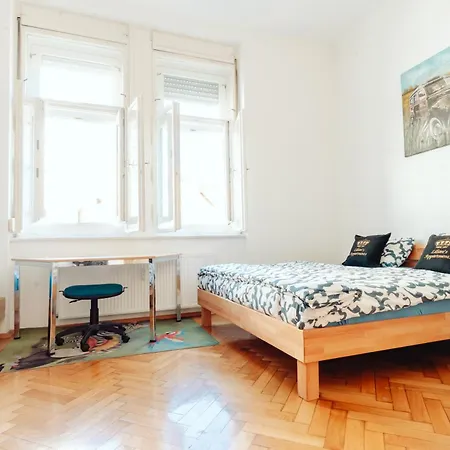 Lilians Modern In Historical Citycenter Апартаменти